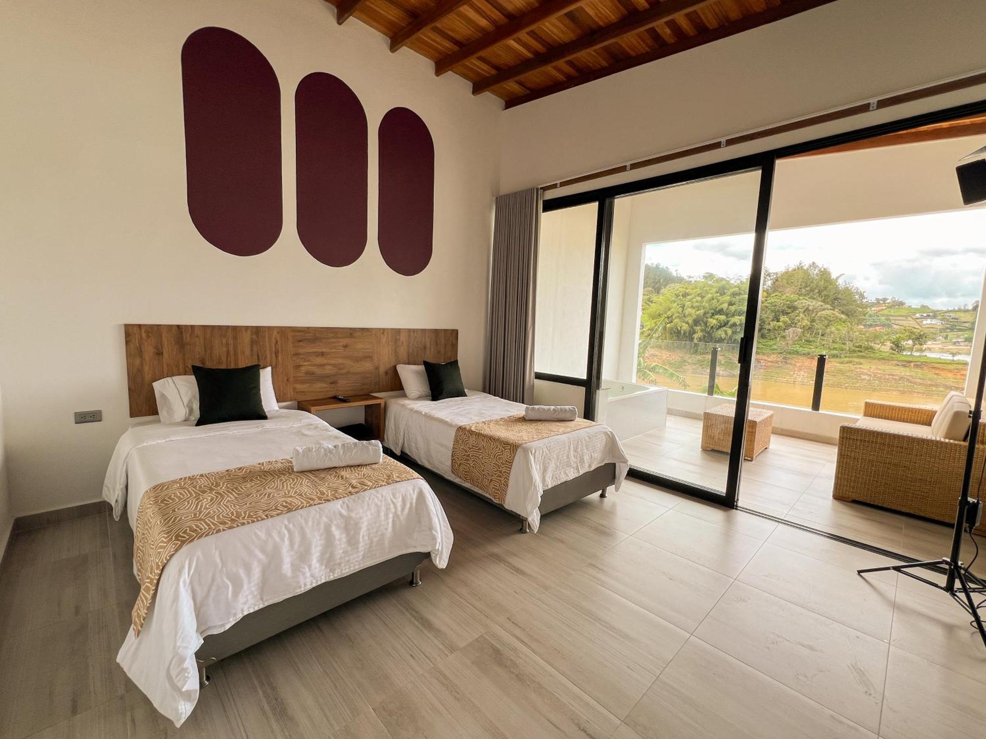 Viajero Guatape Hostel & Lake Club エクステリア 写真