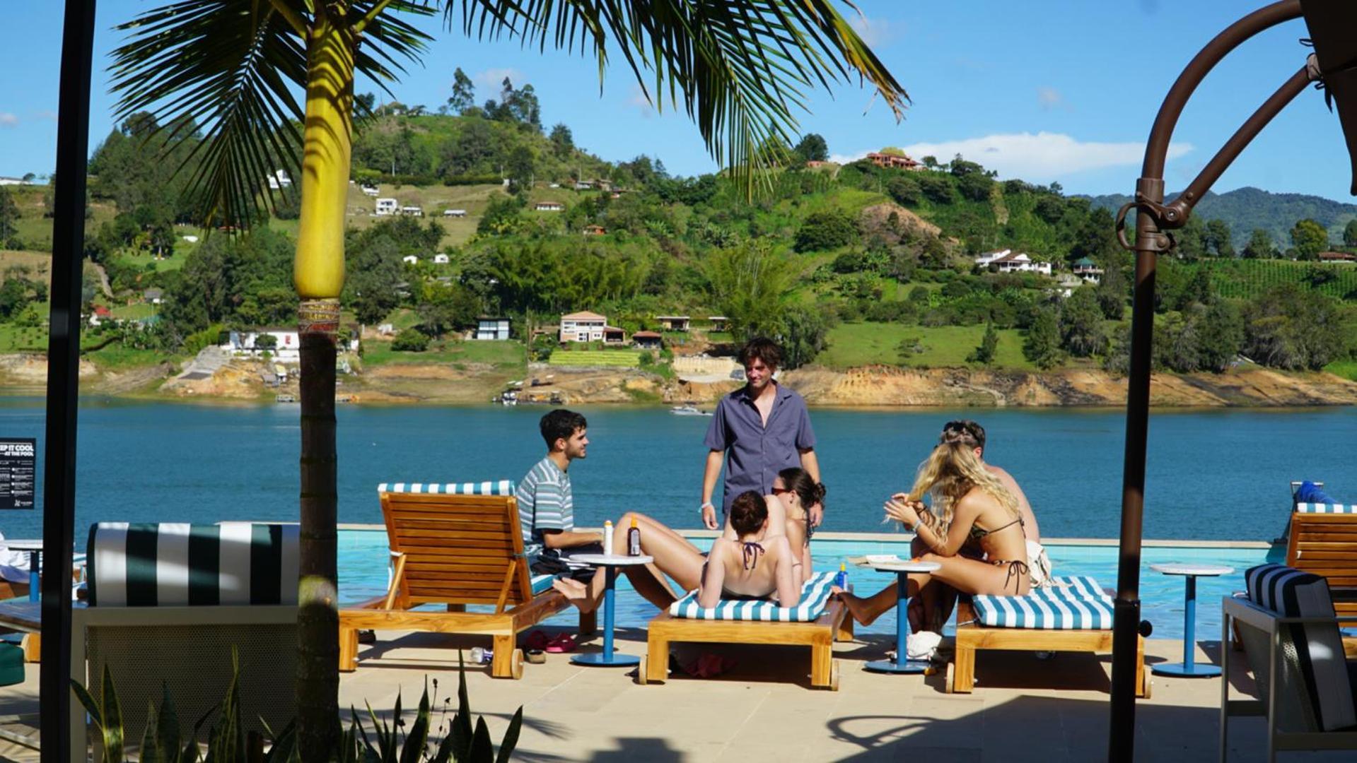 Viajero Guatape Hostel & Lake Club エクステリア 写真