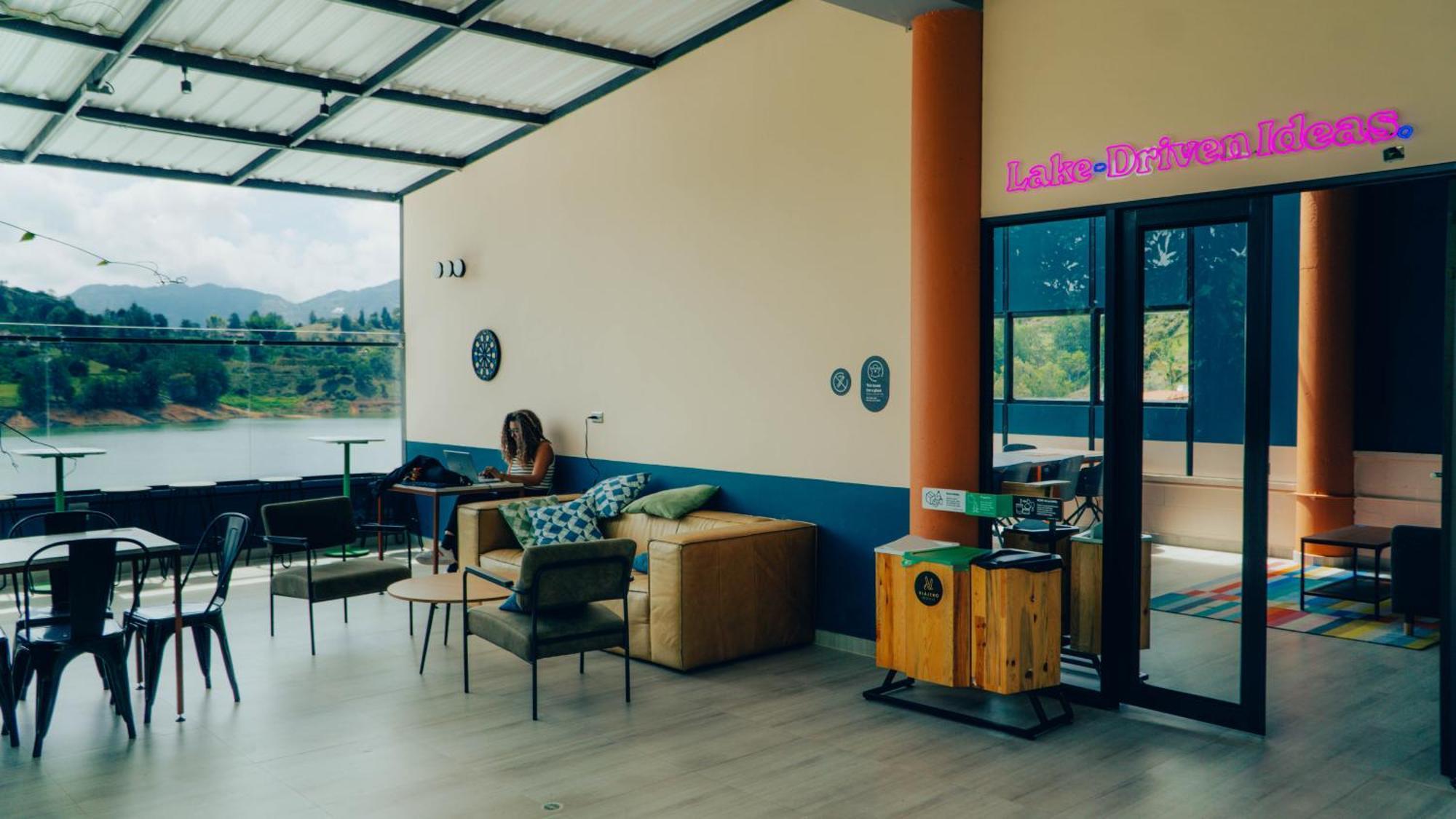 Viajero Guatape Hostel & Lake Club エクステリア 写真