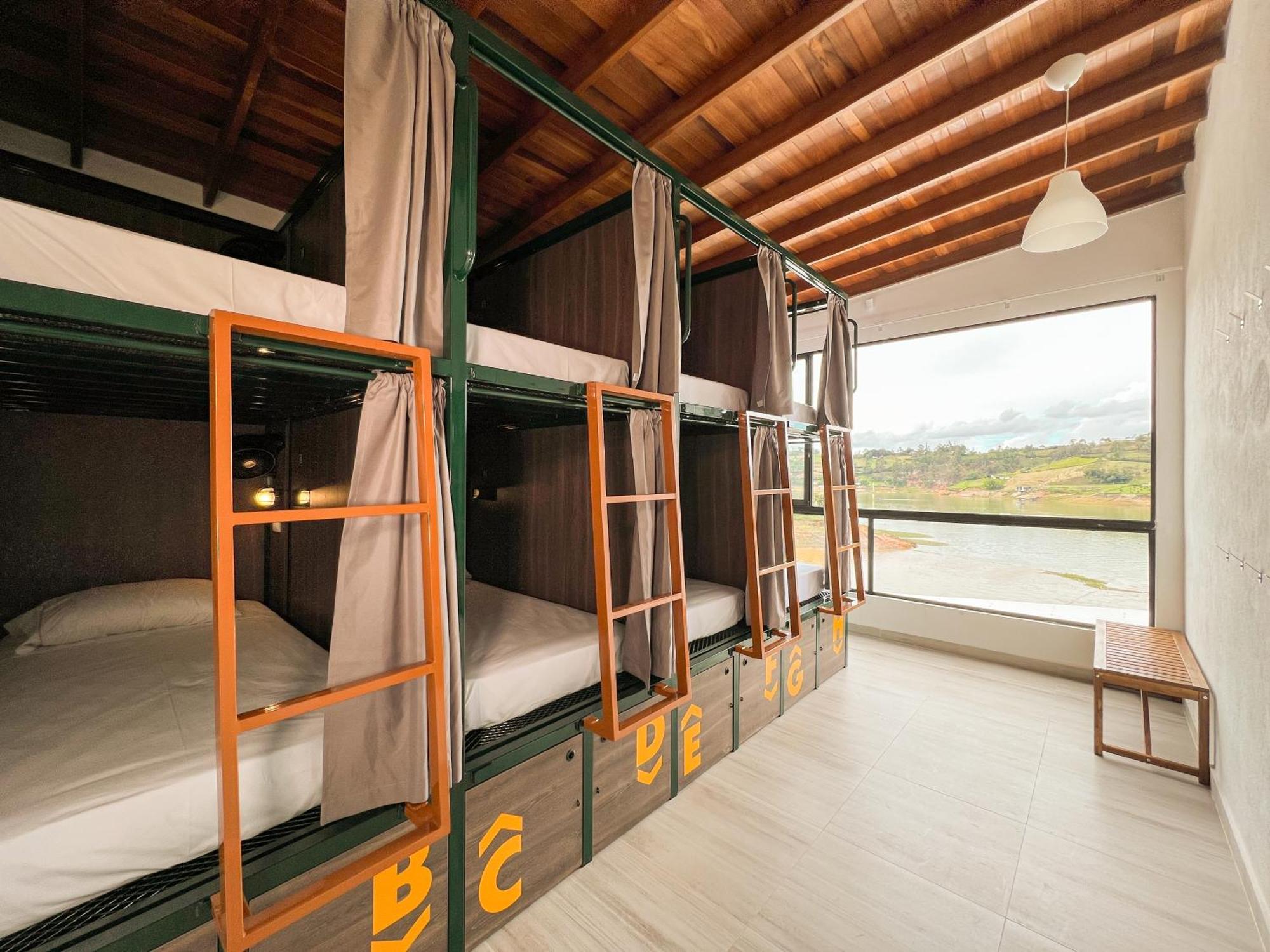 Viajero Guatape Hostel & Lake Club エクステリア 写真